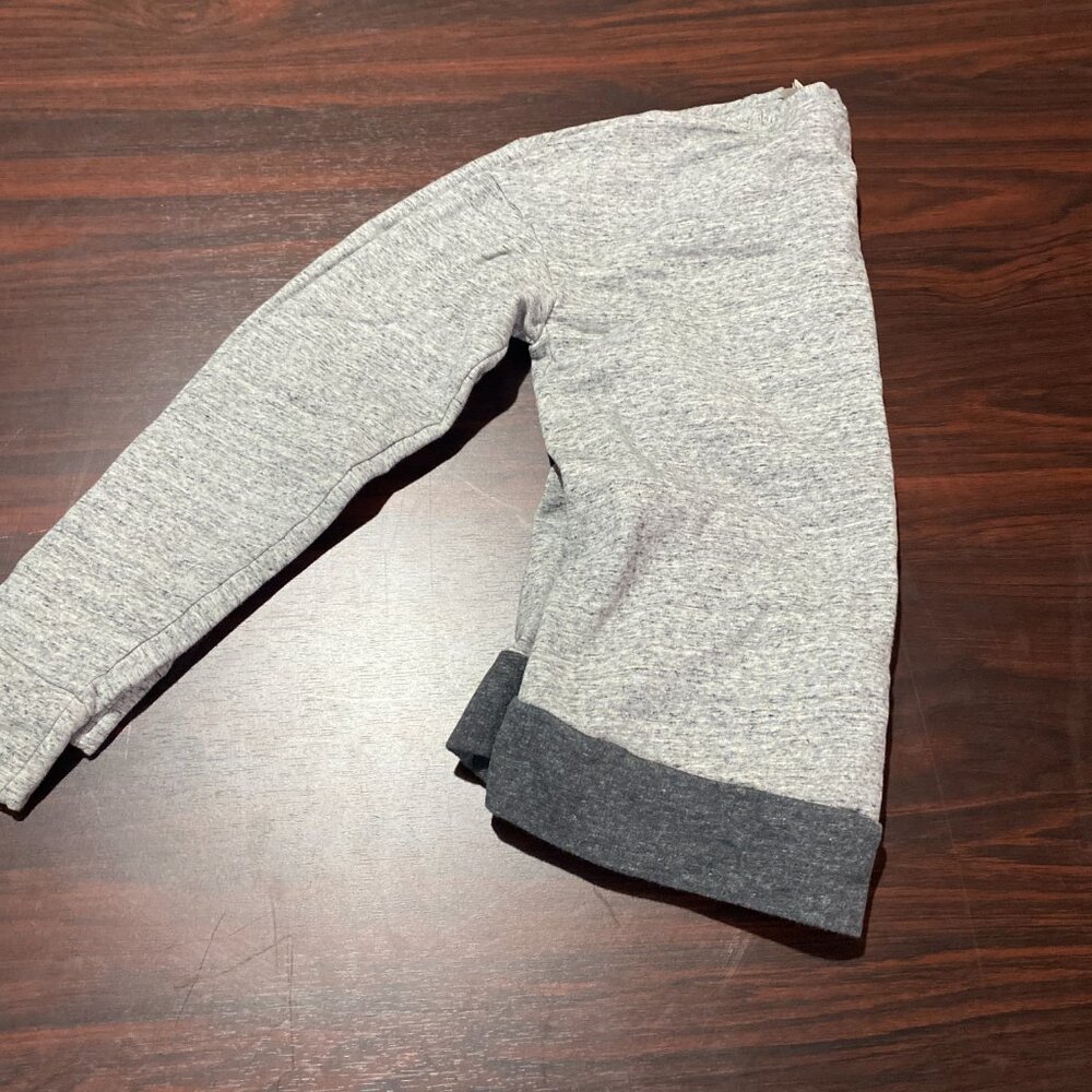 Womans medium Adidas sweater - Picture 2 of 4